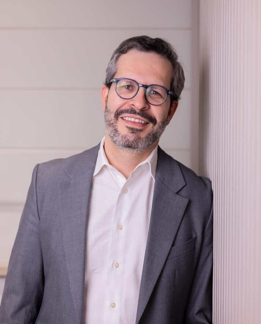 dr pedro carricondo retrato terno e1793361138641